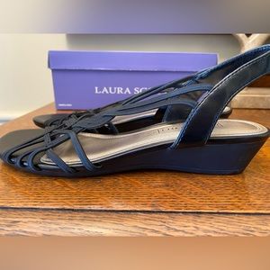 New Laura Scott black sandals size 7.5